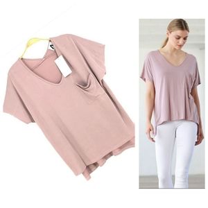 New COA Luxurious Soft V-neck Chest Pocket Relaxed T-Shirt in Dusty Rose Pink